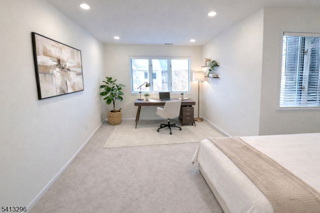 52 Cambridge Ct, Madison Boro, NJ 07940