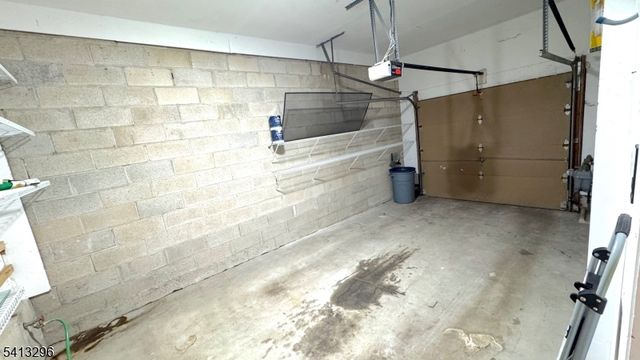 52 Cambridge Ct, Madison Boro, NJ 07940