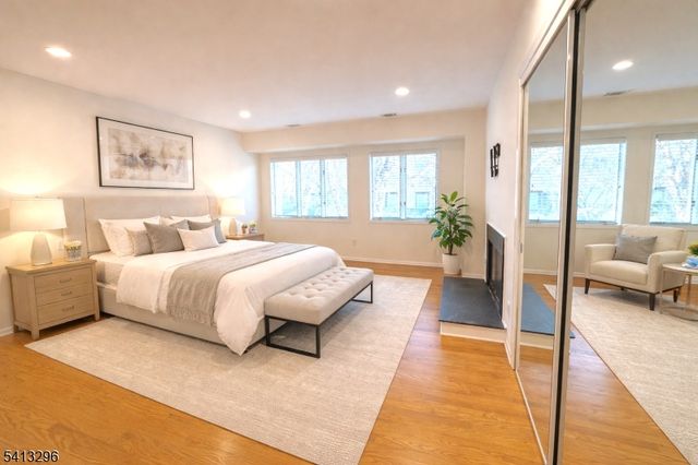 52 Cambridge Ct, Madison Boro, NJ 07940