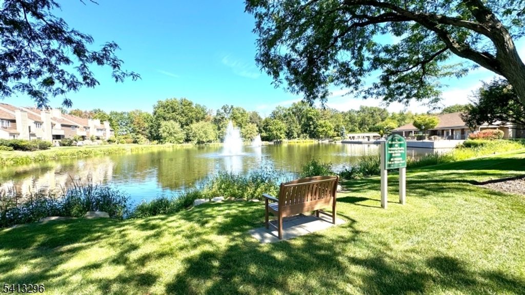 52 Cambridge Ct, Madison Boro, NJ 07940