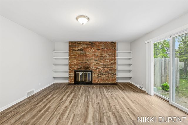 2417-2419 Edgewood Avenue, Grand Rapids, MI 49546
