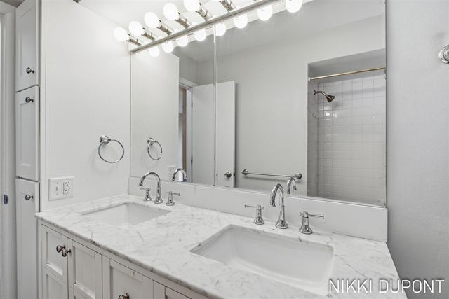2417-2419 Edgewood Avenue, Grand Rapids, MI 49546