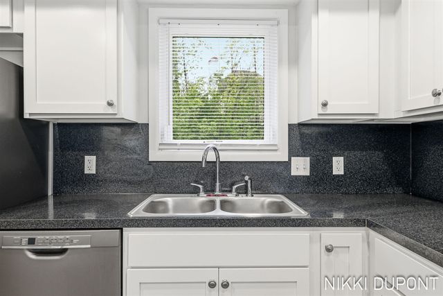 2417-2419 Edgewood Avenue, Grand Rapids, MI 49546