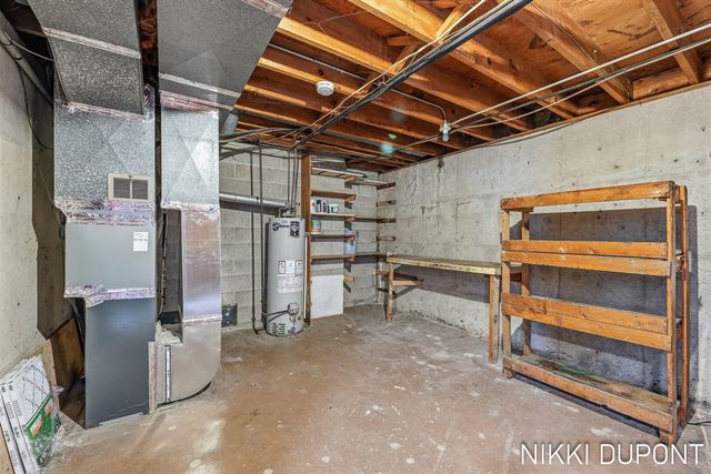 2417-2419 Edgewood Avenue, Grand Rapids, MI 49546