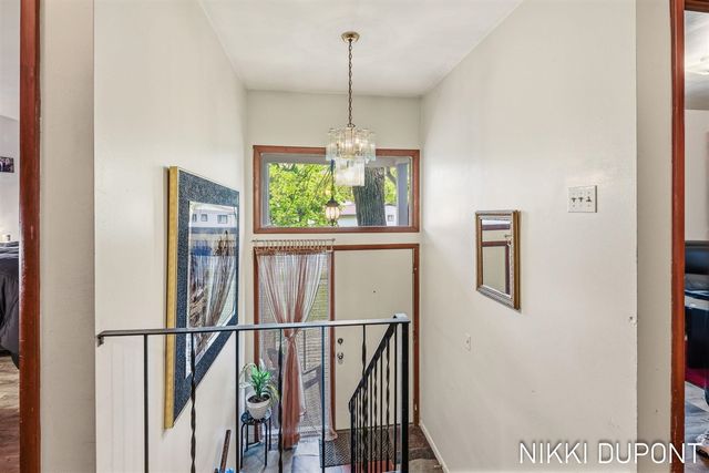 2417-2419 Edgewood Avenue, Grand Rapids, MI 49546