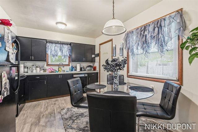 2417-2419 Edgewood Avenue, Grand Rapids, MI 49546