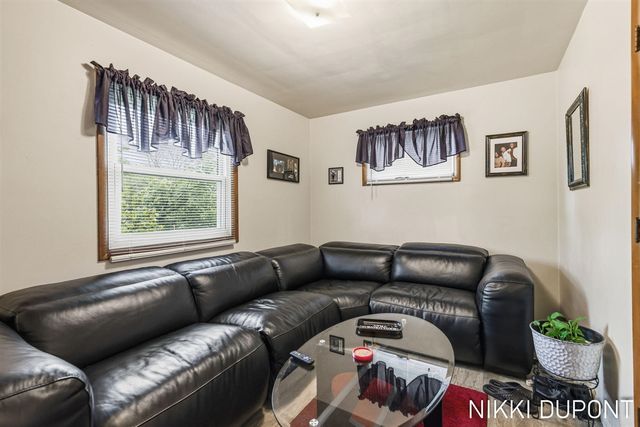 2417-2419 Edgewood Avenue, Grand Rapids, MI 49546