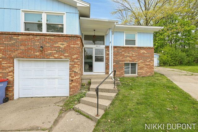 2417-2419 Edgewood Avenue, Grand Rapids, MI 49546