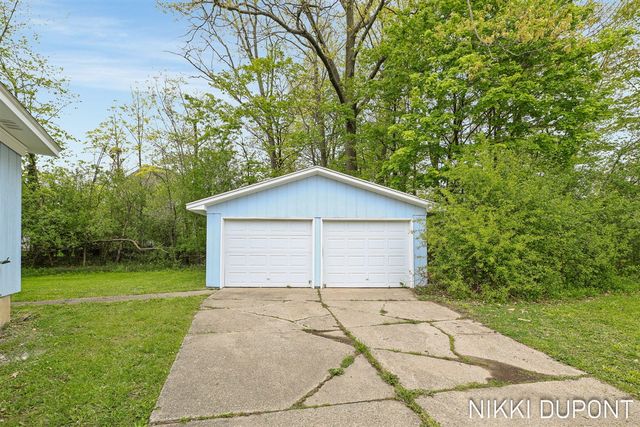 2417-2419 Edgewood Avenue, Grand Rapids, MI 49546