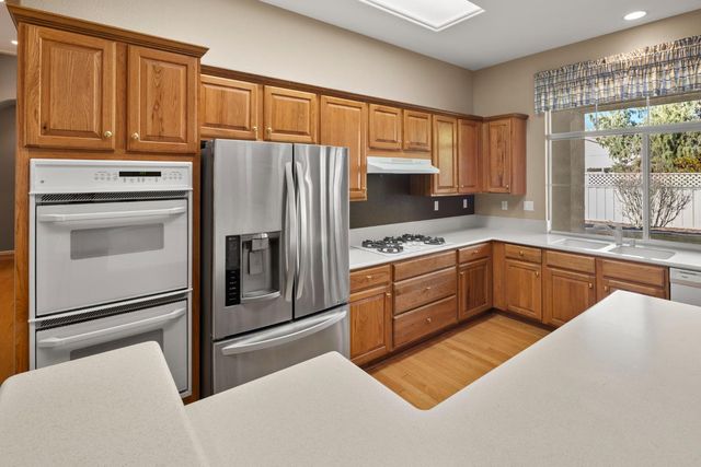 6141 Strawberry Station Loop, Roseville, CA 95747