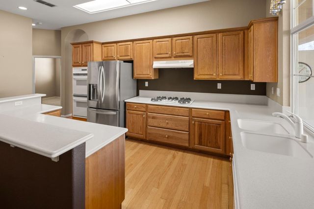 6141 Strawberry Station Loop, Roseville, CA 95747