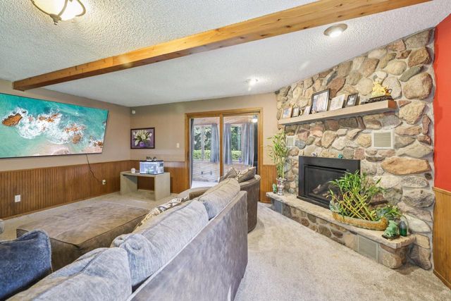 215 S Pine CIRCLE, Whitewater, WI 53190