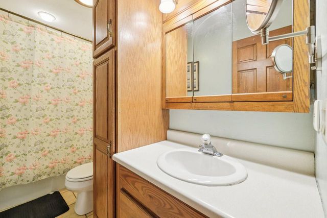 215 S Pine CIRCLE, Whitewater, WI 53190