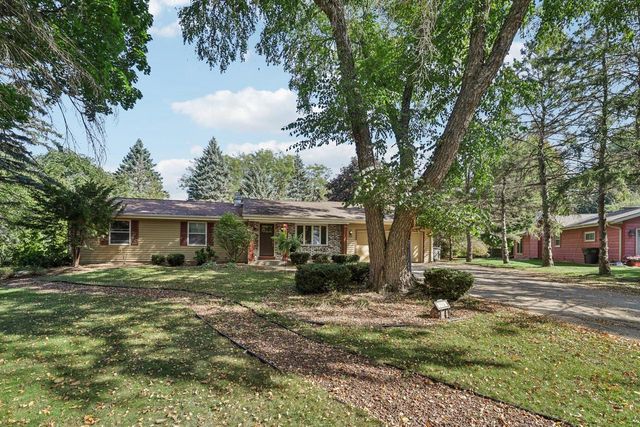 215 S Pine CIRCLE, Whitewater, WI 53190
