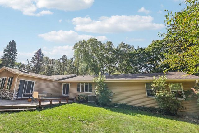 215 S Pine CIRCLE, Whitewater, WI 53190