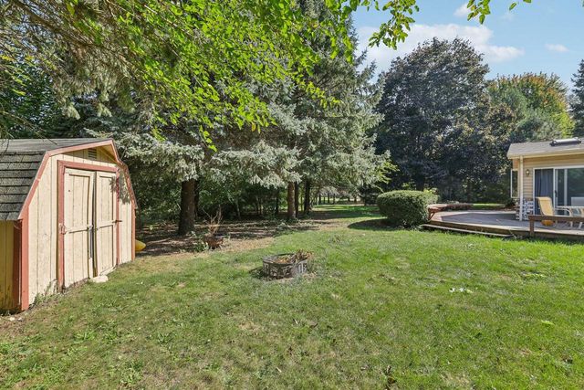 215 S Pine CIRCLE, Whitewater, WI 53190