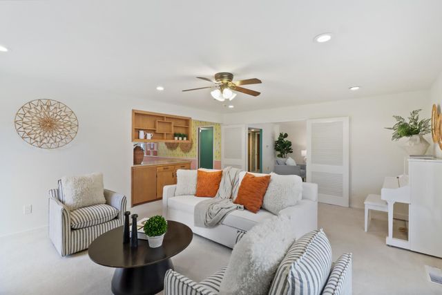 618 Elmwood Dr, Davis, CA 95616