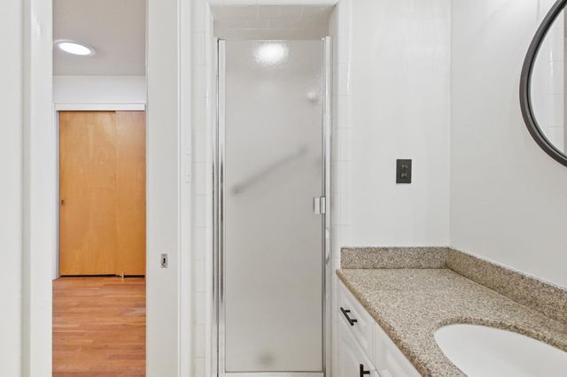 618 Elmwood Dr, Davis, CA 95616