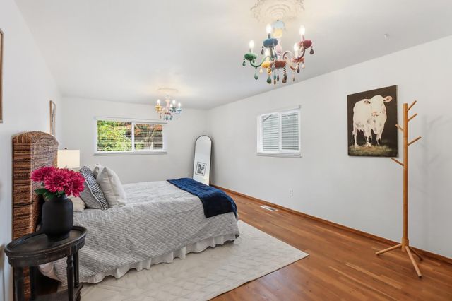 618 Elmwood Dr, Davis, CA 95616