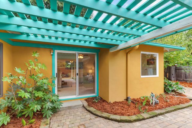 618 Elmwood Dr, Davis, CA 95616