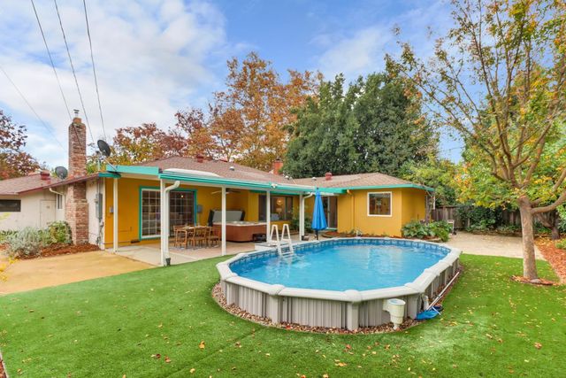 618 Elmwood Dr, Davis, CA 95616