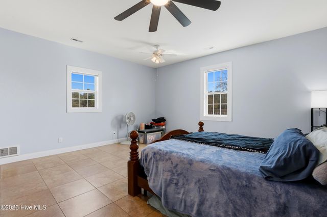 335 Bull Tail Road, Wallace, NC 28466