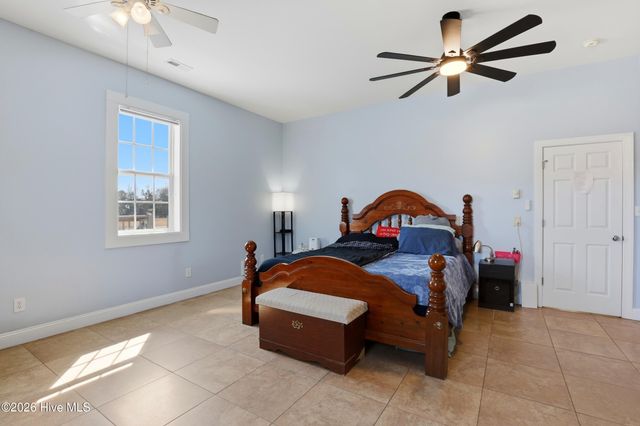 335 Bull Tail Road, Wallace, NC 28466