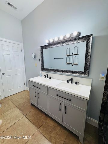 335 Bull Tail Road, Wallace, NC 28466