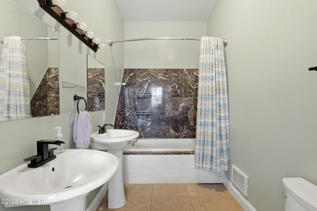335 Bull Tail Road, Wallace, NC 28466