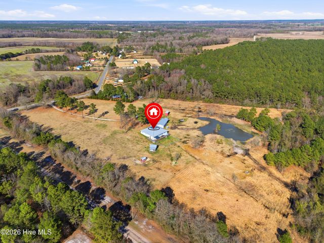 335 Bull Tail Road, Wallace, NC 28466
