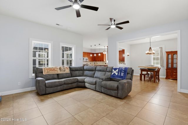 335 Bull Tail Road, Wallace, NC 28466
