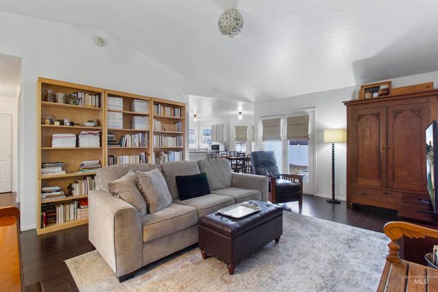 959 Cypress Way, Twin Falls, ID 83301