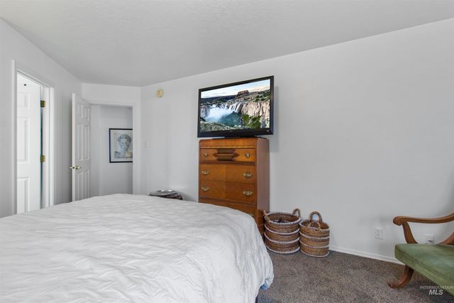 959 Cypress Way, Twin Falls, ID 83301