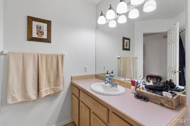 959 Cypress Way, Twin Falls, ID 83301