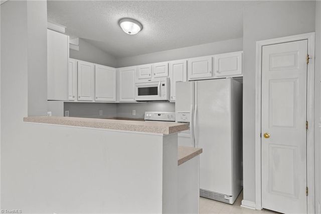 831 Timberline Ridge Court, Winston-salem, NC 27106