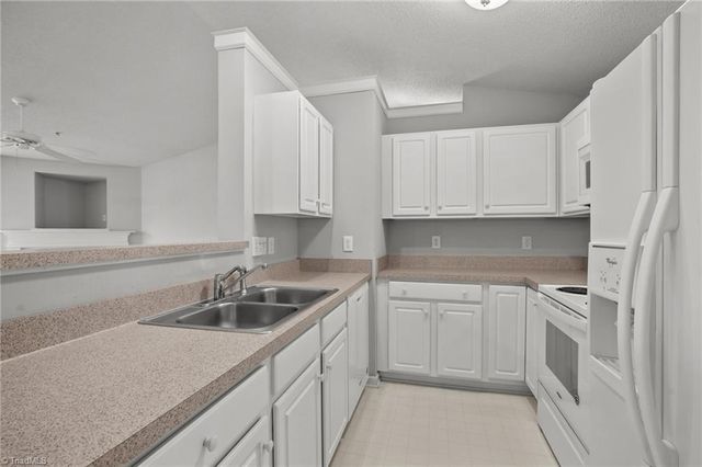 831 Timberline Ridge Court, Winston-salem, NC 27106