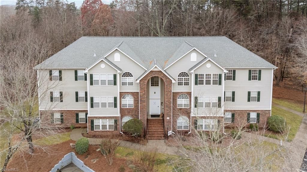 831 Timberline Ridge Court, Winston-salem, NC 27106