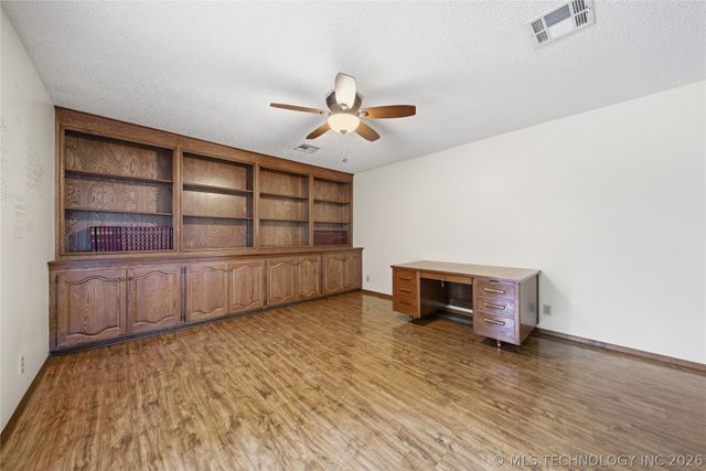 5833 S Louisville Avenue, Tulsa, OK 74135