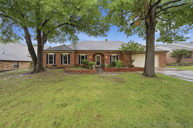 5833 S Louisville Avenue, Tulsa, OK 74135