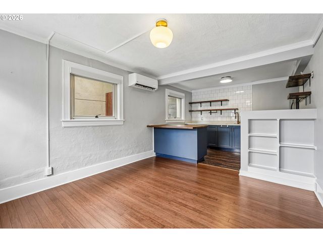 1529 Se HAWTHORNE Blvd 1, Portland, OR 97214