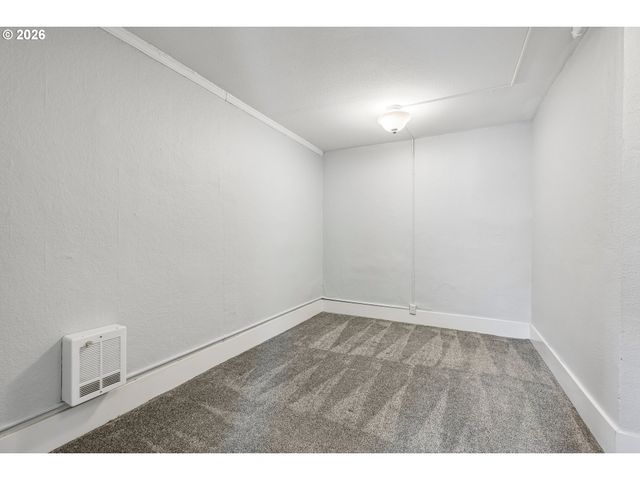 1529 Se HAWTHORNE Blvd 1, Portland, OR 97214