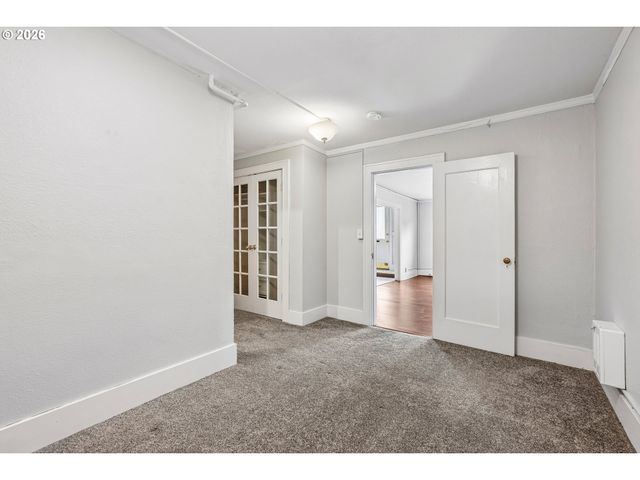 1529 Se HAWTHORNE Blvd 1, Portland, OR 97214
