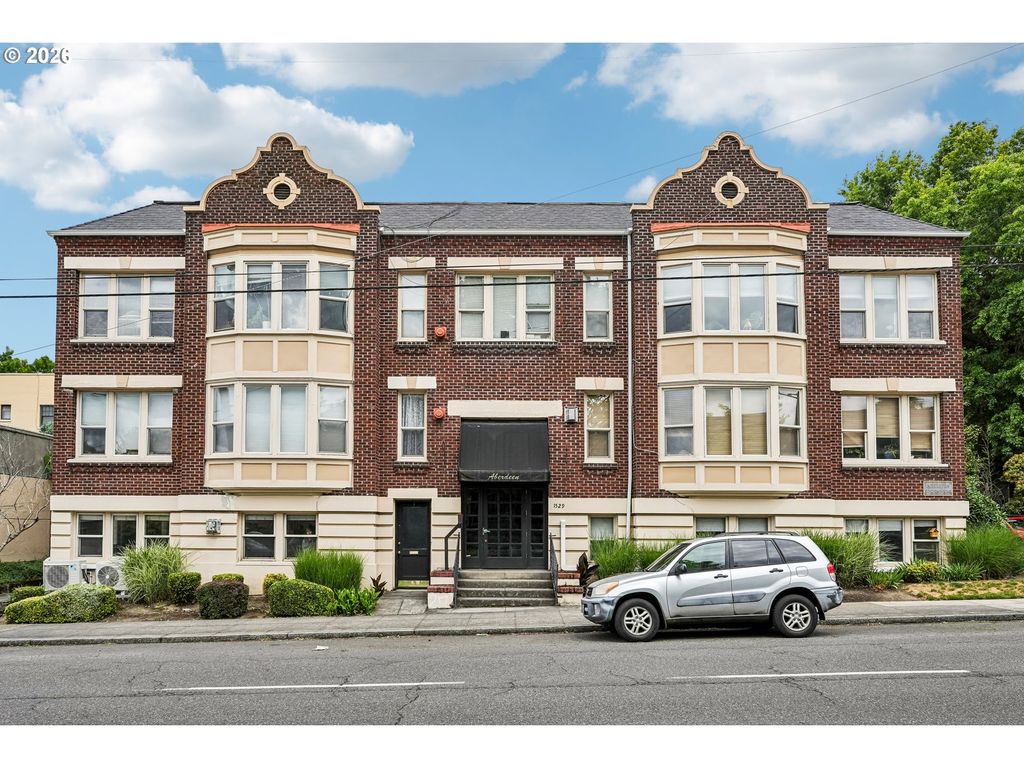 1529 Se HAWTHORNE Blvd 1, Portland, OR 97214
