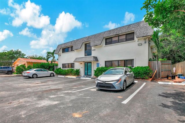 5731 NE 18th Avenue 1, Fort Lauderdale, FL 33334