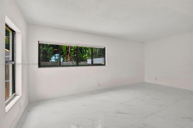 5731 NE 18th Avenue 1, Fort Lauderdale, FL 33334