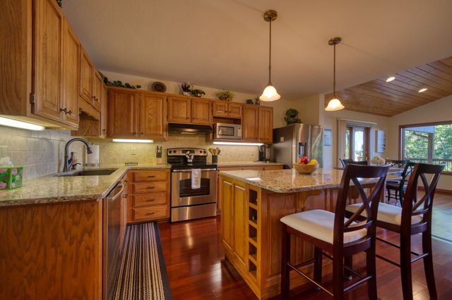 2466 Mundell, Eureka Springs, AR 72631