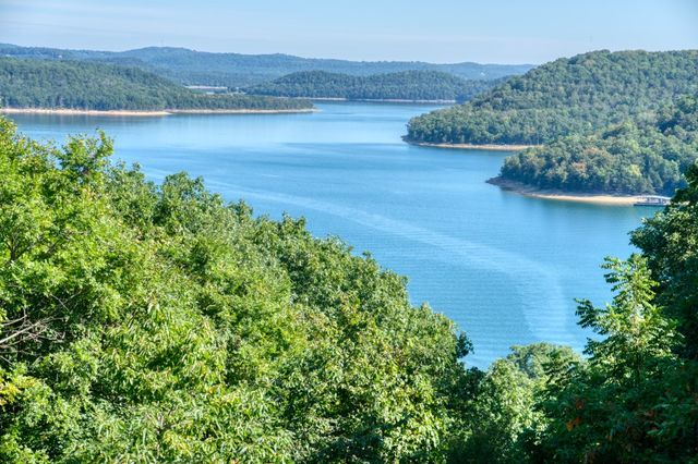 2466 Mundell, Eureka Springs, AR 72631