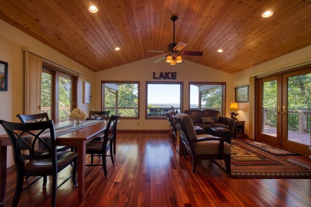 2466 Mundell, Eureka Springs, AR 72631