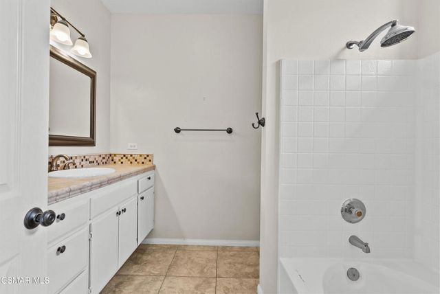 11639 Countrysprings Court, Moorpark, CA 93021