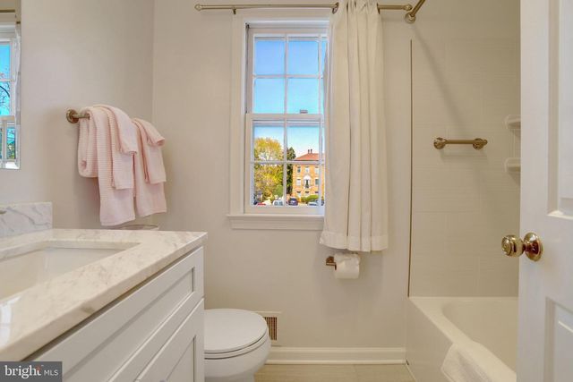 402 SECOND ST, Alexandria, VA 22314